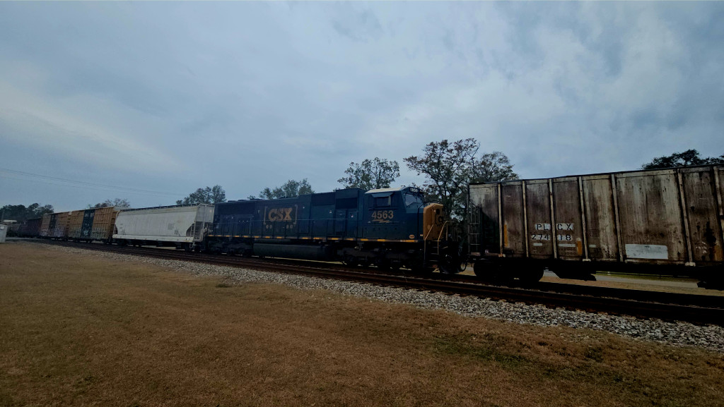 CSX 4563